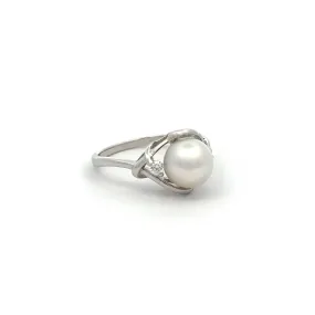 18K White Gold Australian South Sea 8-9mm Cultured Pearl and Diamond Ring