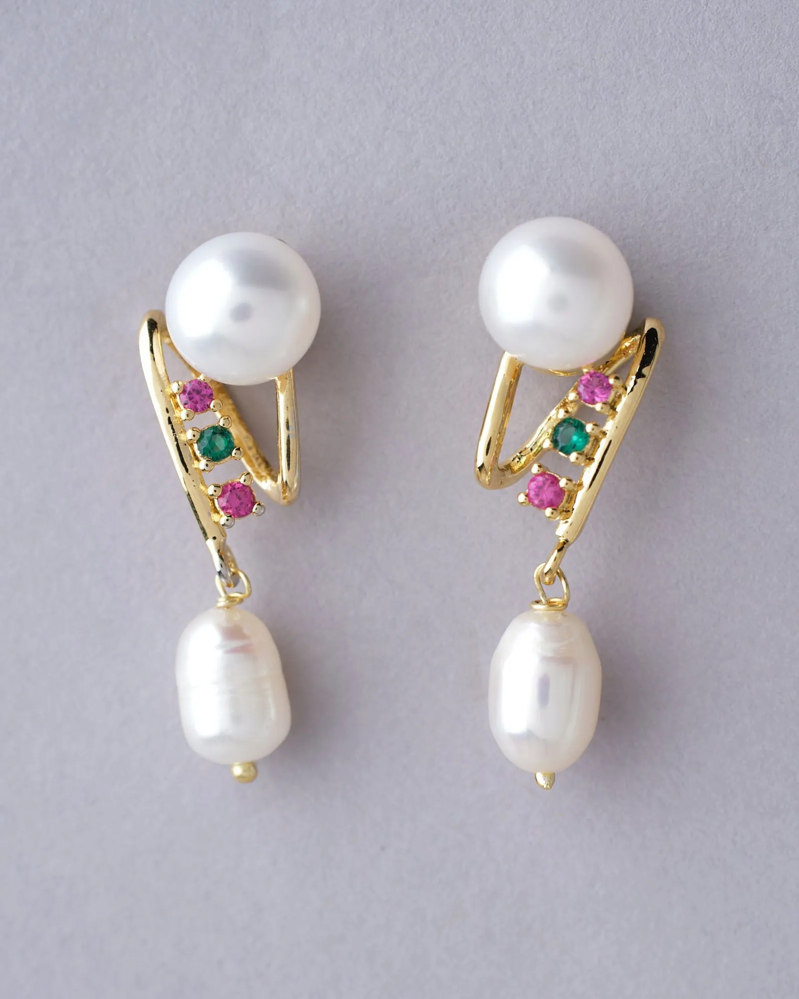 Adorable White Pearl Earring