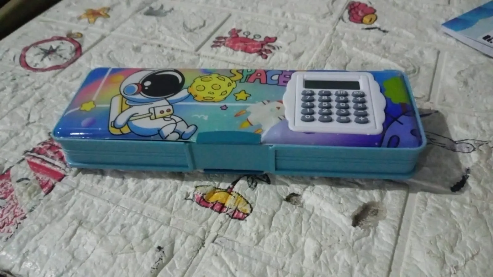 Double Sided Magnetic Geometry Box, Pencil Box with Calculator for Boys Art Plastic Pencil Box  for Girls and Boys