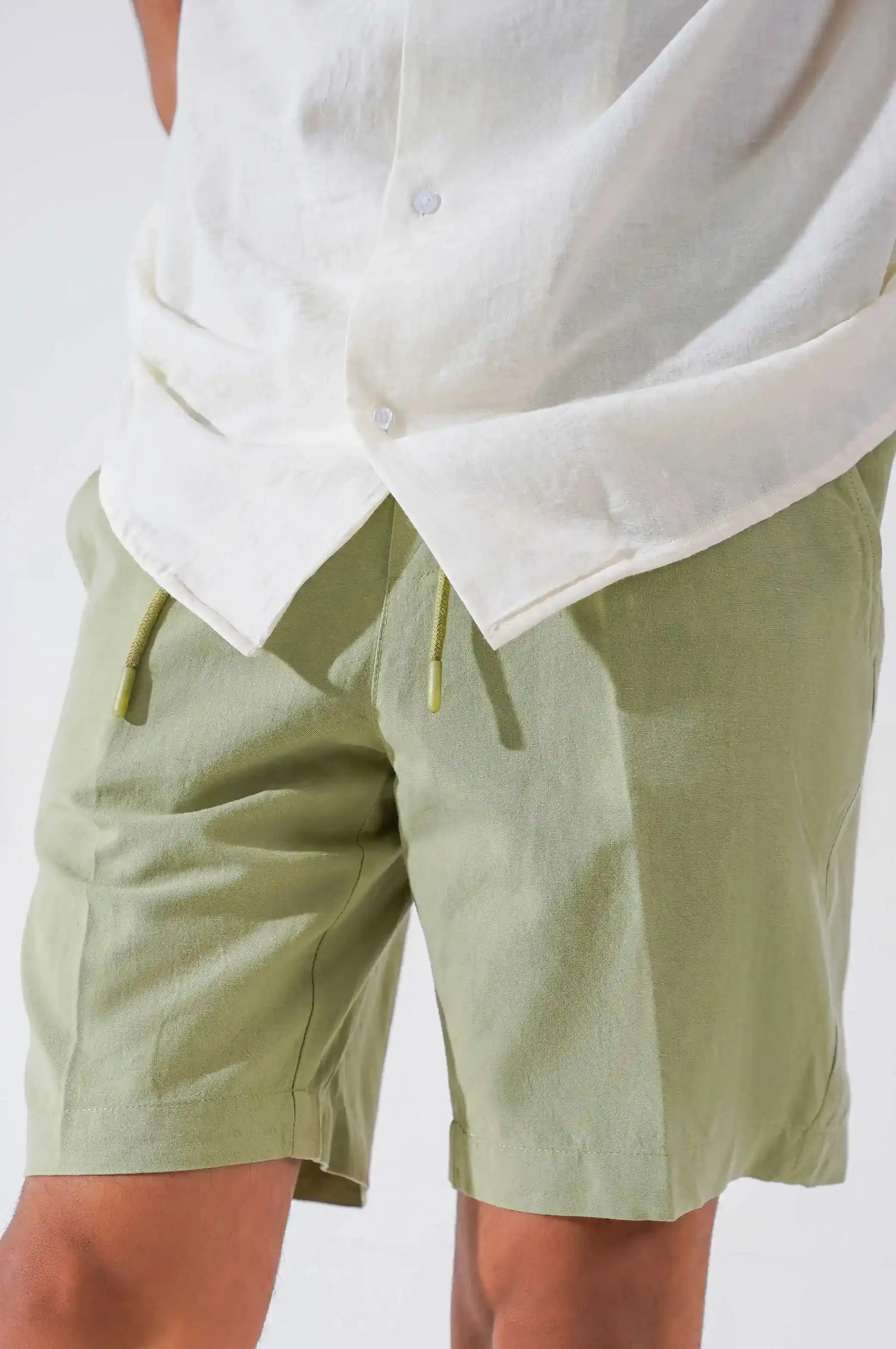 DRAWSTRING LINEN SHORTS