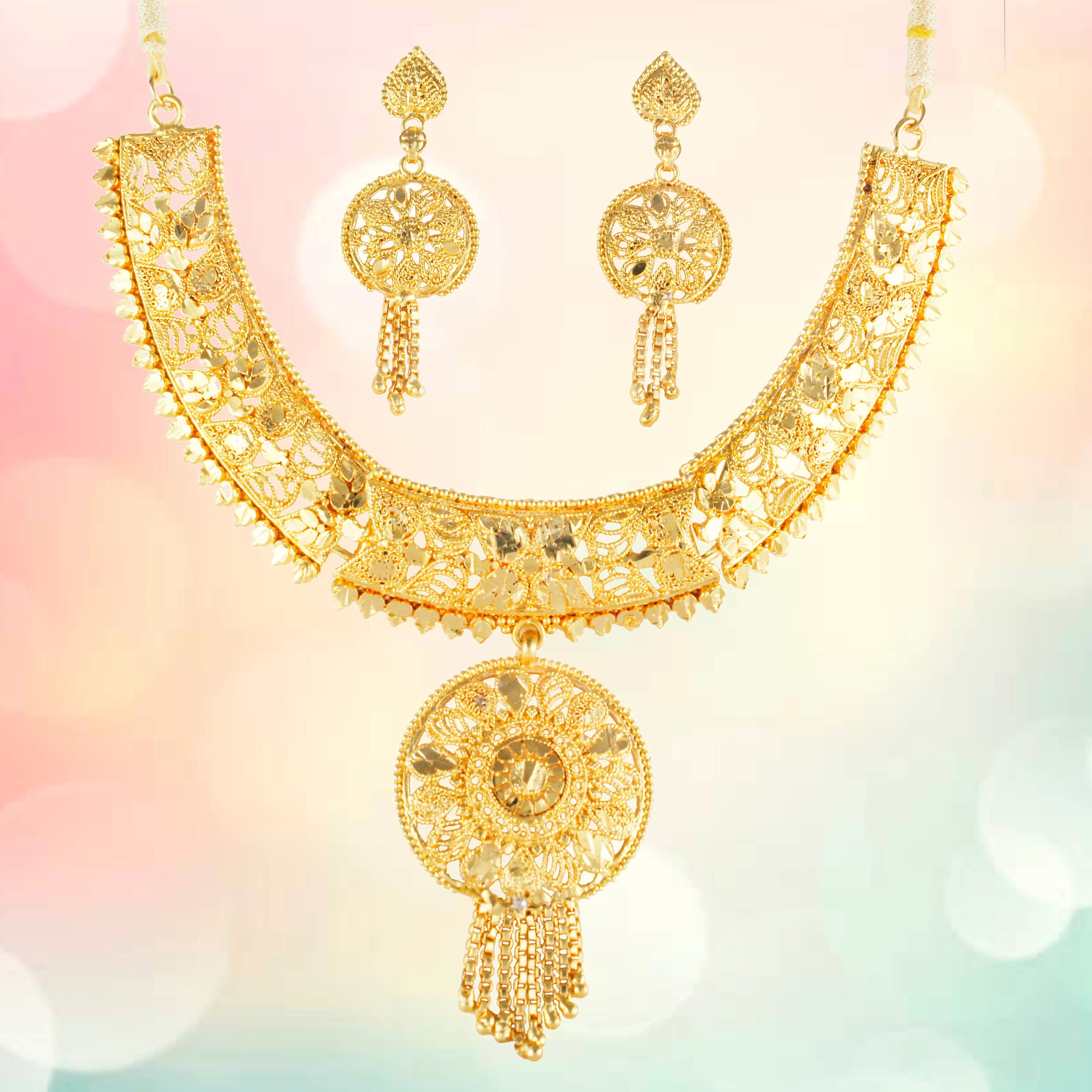 Gold Forming Necklace Set