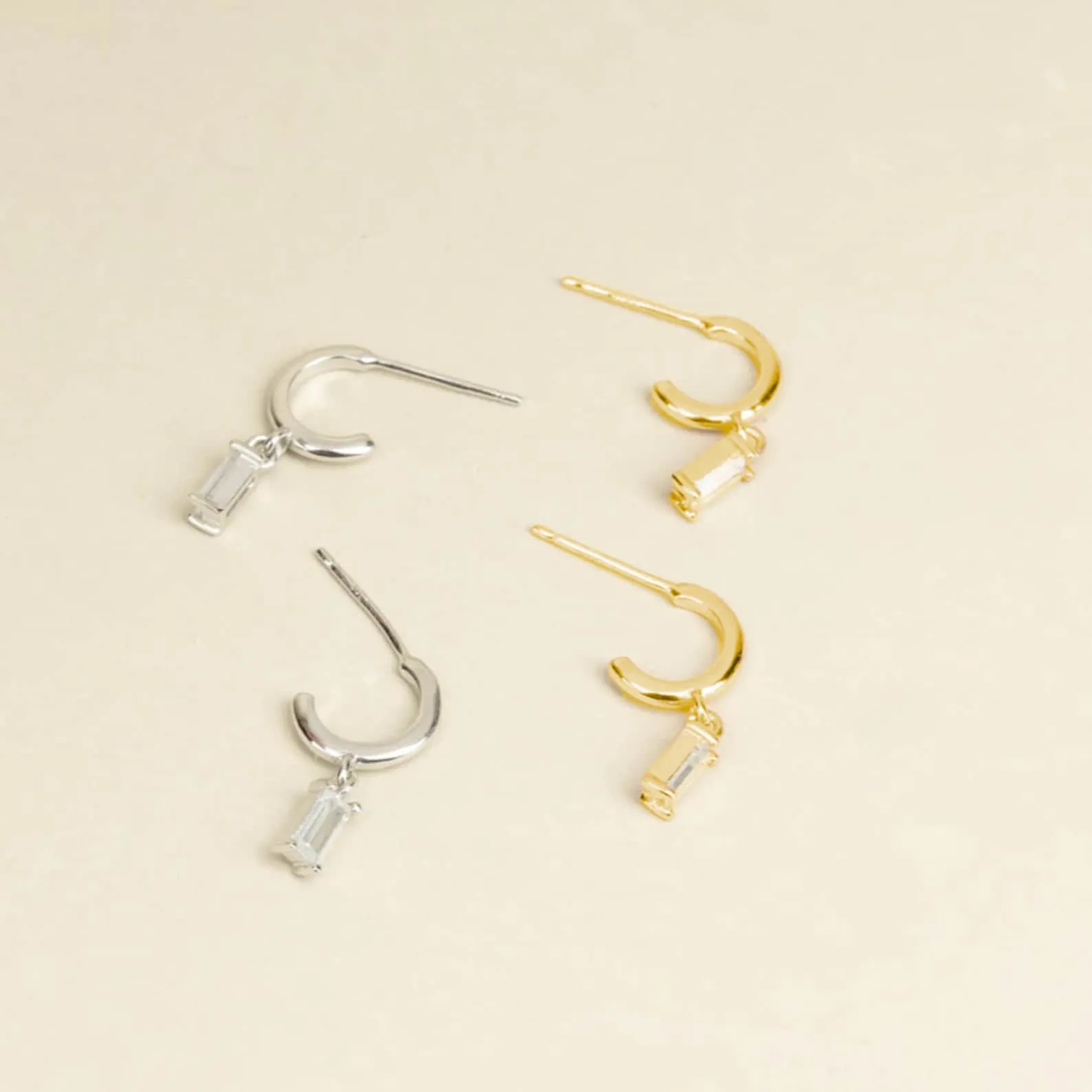 Lys Baguette Hoops